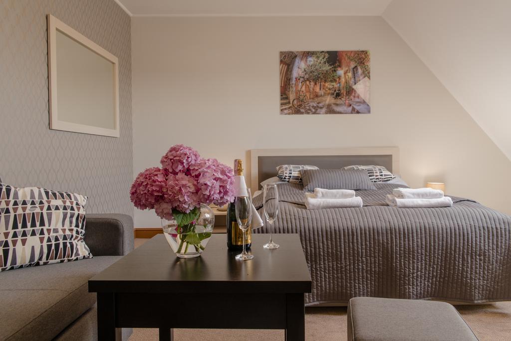 Hotel - Restauracja Platan เซนจิตชุฟ มาโวโปลสกี ภายนอก รูปภาพ
